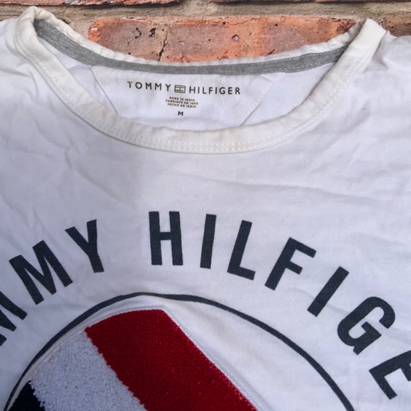 Tommy Hilfiger Mens  Collegiate crew classic FIT T-SHIRT W/ Red, White and Blue - Picture 7 of 7